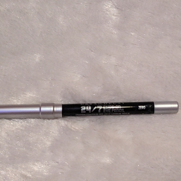 Urban decay glide on eye pencil - Picture 5 of 5